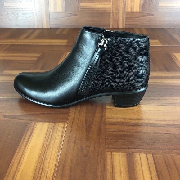 Ecco Shoes - ECCO EurBlack Leather Heeled Ankle Boot Bootie